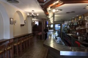 Mes&oacute;n El Parque Restaurant