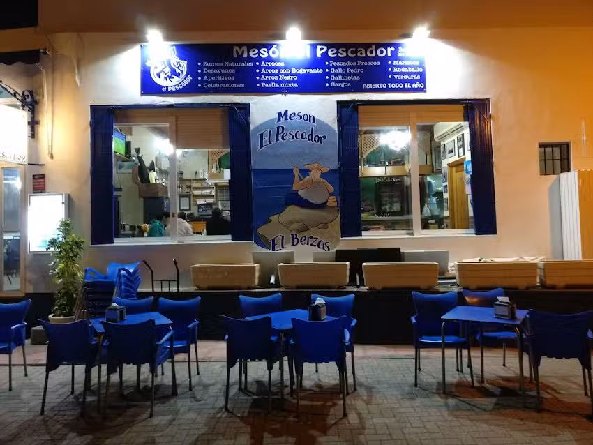 Mes&oacute;n El Pescador