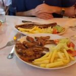 Mes&oacute;n El Port&oacute;n.