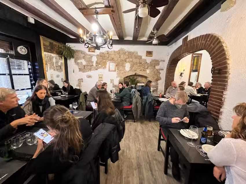 Mes&oacute;n Jes&uacute;s Tapas & Paellas &ndash; Cocina Mediterr&aacute;nea Barcelona