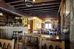 Mes&oacute;n Julio Casarejos