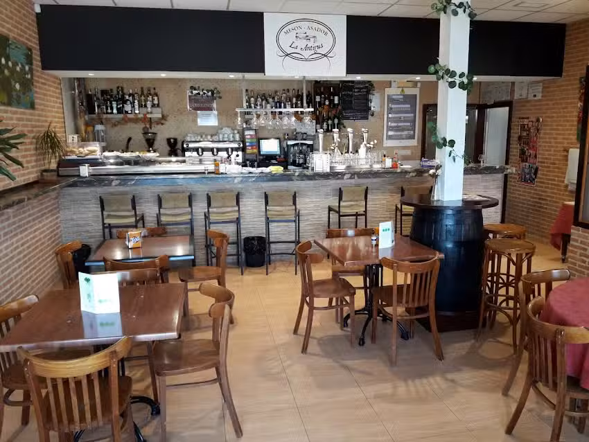 Mes&oacute;n La Antigua