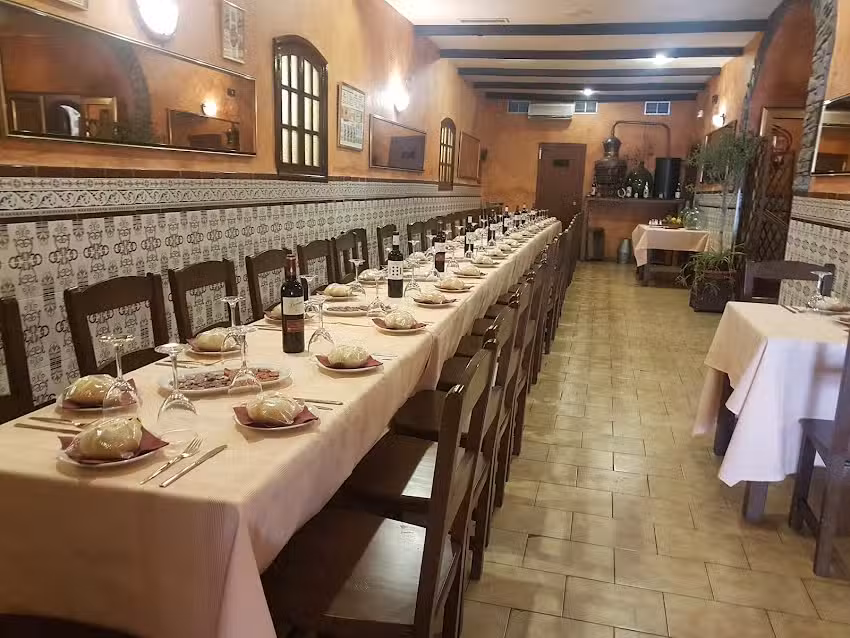 Mes&oacute;n La Bolera