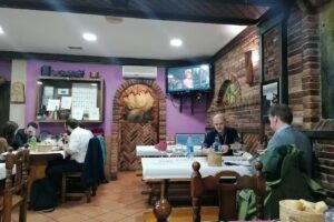 Mes&oacute;n La Covaciella