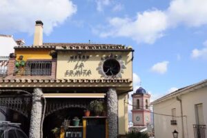 Mes&oacute;n La Ermita