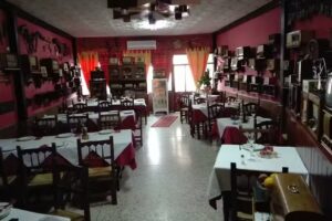 Mes&oacute;n La Fuente