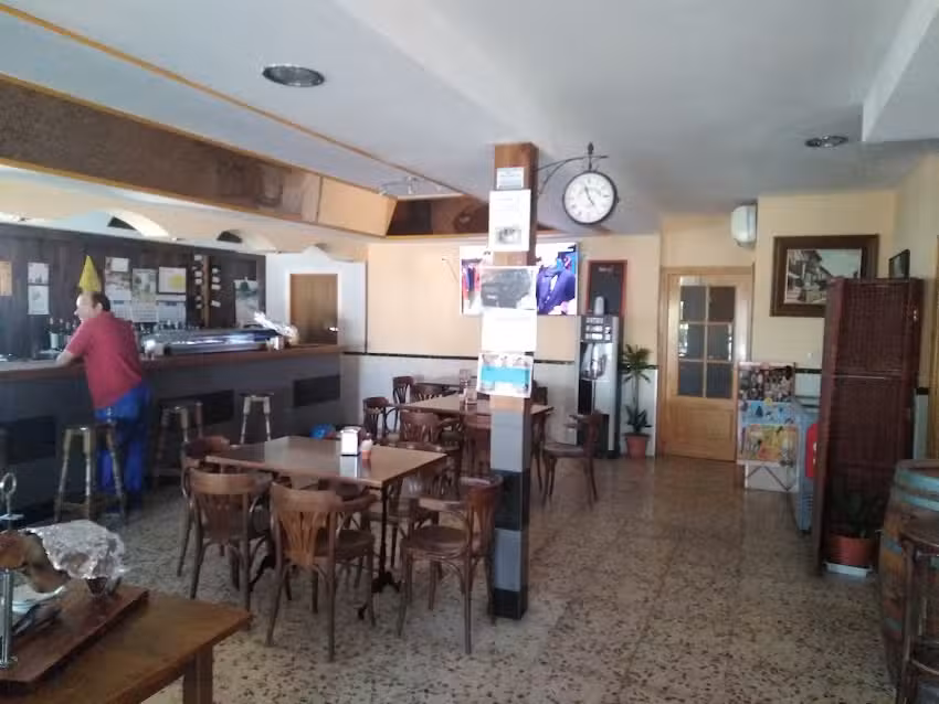 Mes&oacute;n La Jara