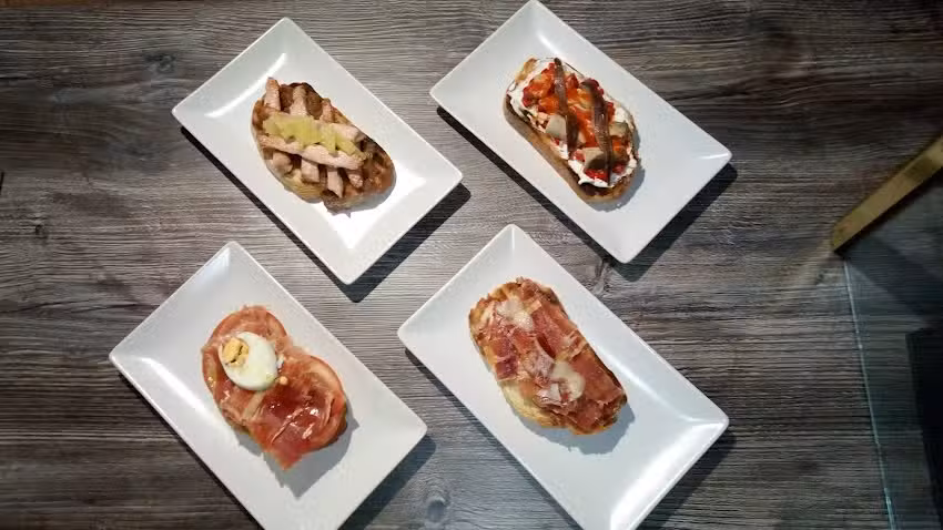 Mes&oacute;n La Parrilla