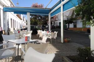 Mes&oacute;n La Sierra