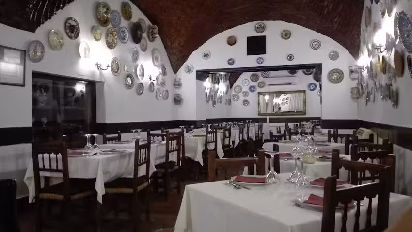 Mes&oacute;n La Troya