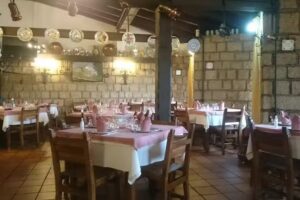 Mes&oacute;n Las Campanas del Miliario