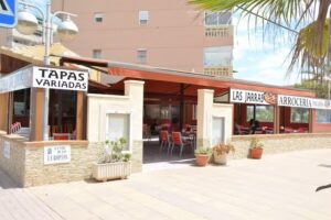 Mes&oacute;n Las Jarras