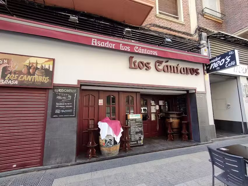 Mes&oacute;n Los C&aacute;ntaros