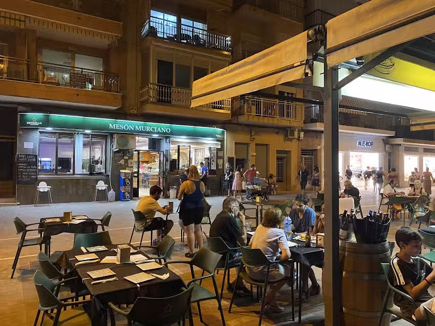 Mes&oacute;n Murciano (Puerto de Mazarr&oacute;n)