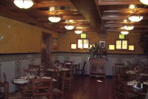 Mes&oacute;n Navarro III