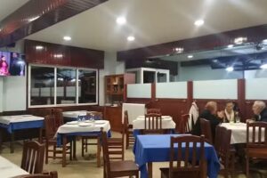 Mes&oacute;n O Adro cafe bar