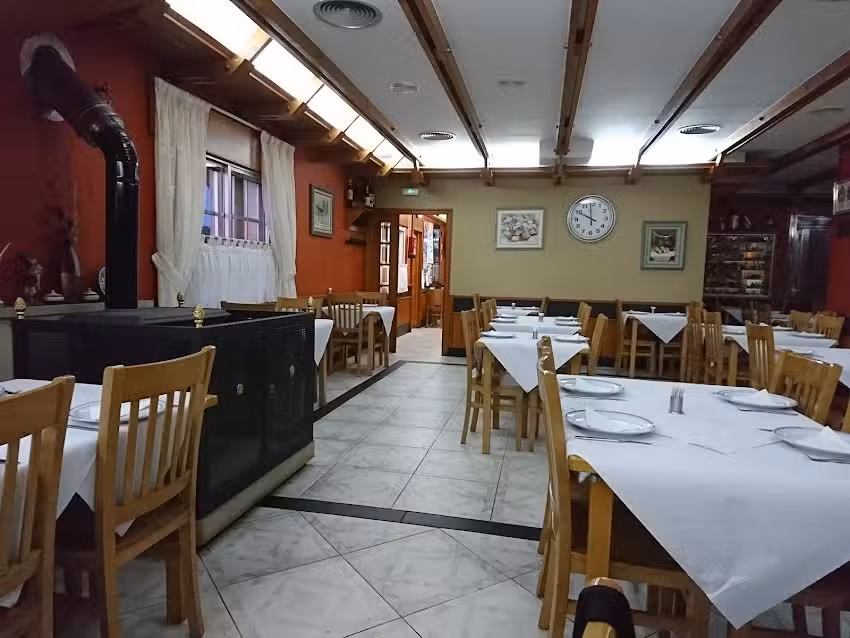 Mes&oacute;n Oroso Restaurante