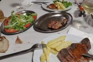 Mes&oacute;n Parrillada Maranteiro
