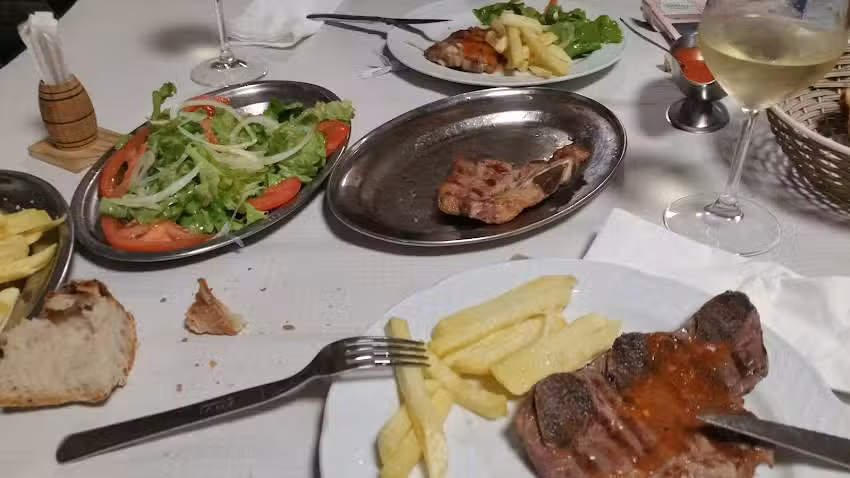 Mes&oacute;n Parrillada Maranteiro