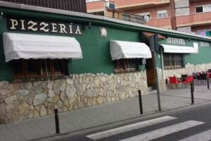 Mes&oacute;n Pizzer&iacute;a El Canario