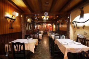 Mes&oacute;n Restaurante Antigua Casa Patata