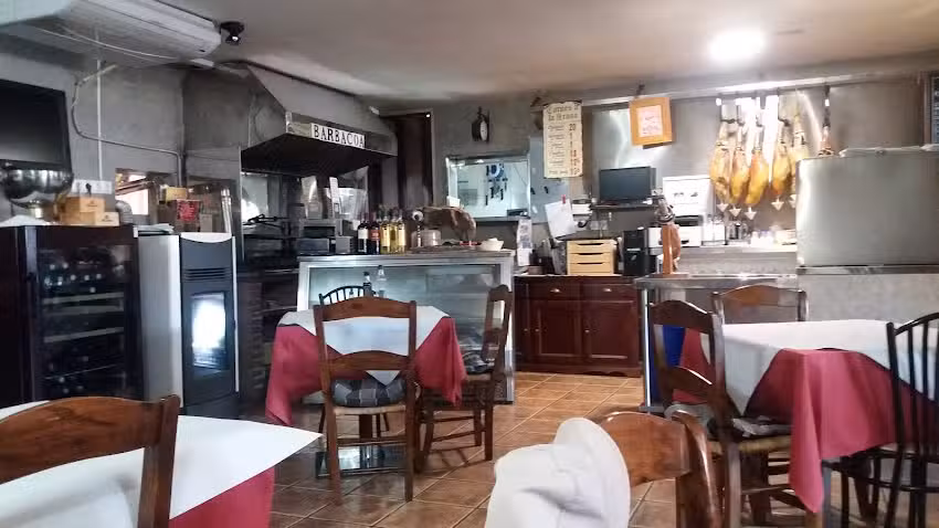 Mes&oacute;n Restaurante Casa Jose (Reserva hostal 957 37 80 72)