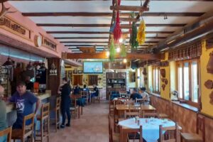 Mes&oacute;n-Restaurante El Segoviano.