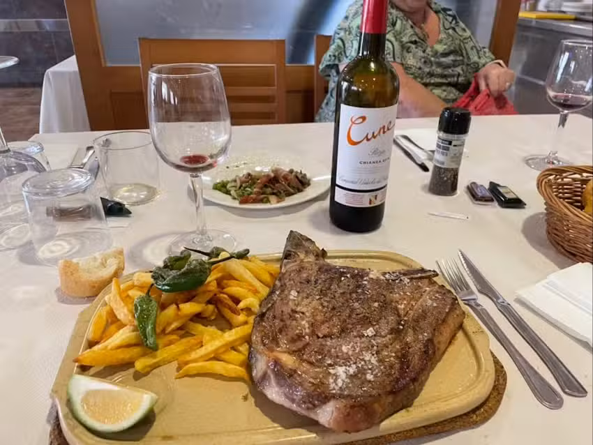 Mes&oacute;n Restaurante Marin