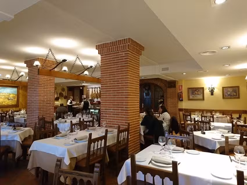 Mes&oacute;n Restaurante Santi Mostacilla