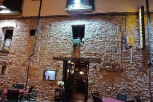 Mes&oacute;n Serrablo