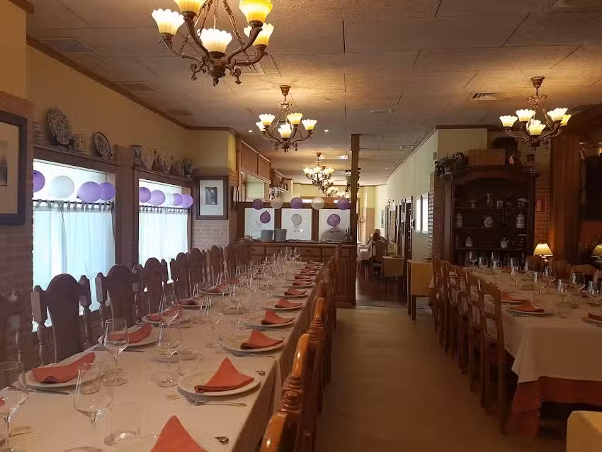 Mes&oacute;n Toledano