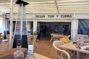 Mes&oacute;n Toni y Curro