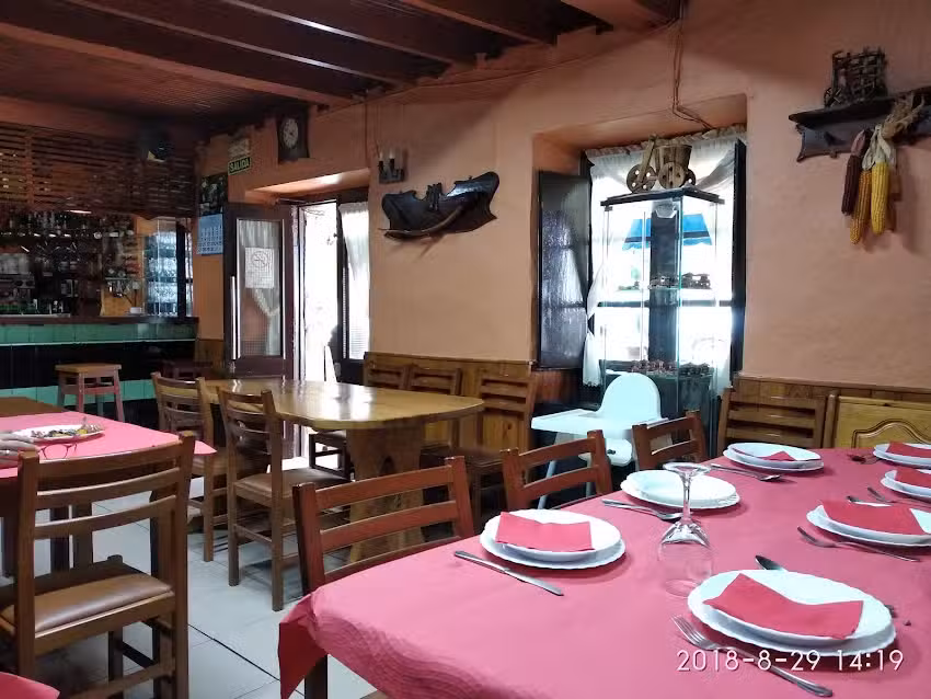 Mes&oacute;n V&iacute;zcares