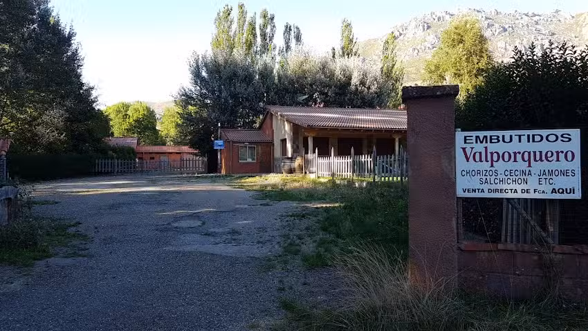 Mes&oacute;n Y F&aacute;brica De Embutidos Los Arg&uuml;ellos