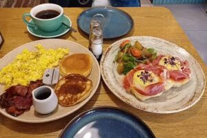 Miss Simona Calle Valencia I Brunch en Sagrada Familia