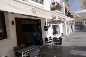 MM Bar Gonz&aacute;lez