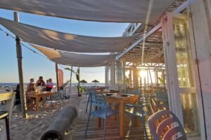 Moana Beach Bar &ndash; Restaurant