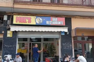 Moe&rsquo;s Bar Restaurante