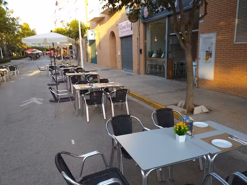 Mooncada garden restaurant