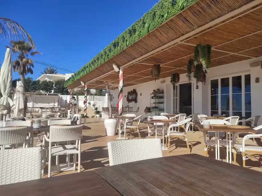 Moosa Bay | Restaurant in Marbella