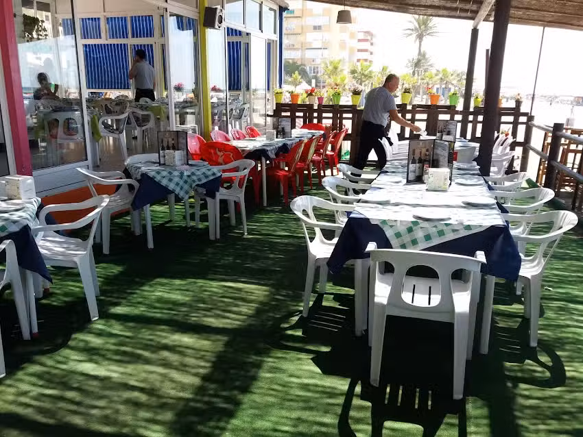 Moreno y Sol Chiringuito Playa