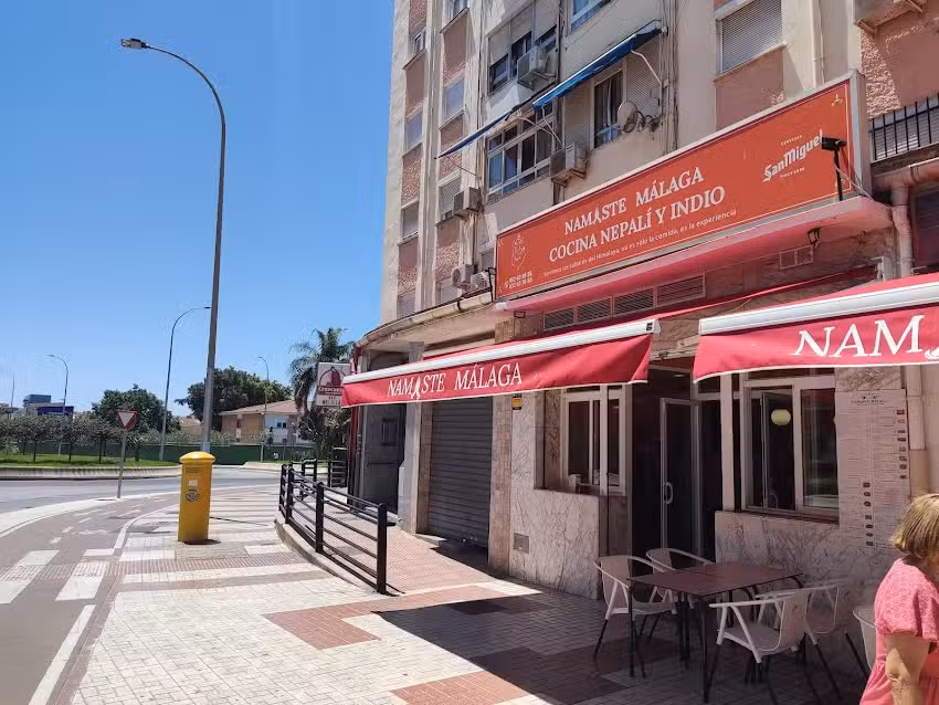 Namaste M&aacute;laga