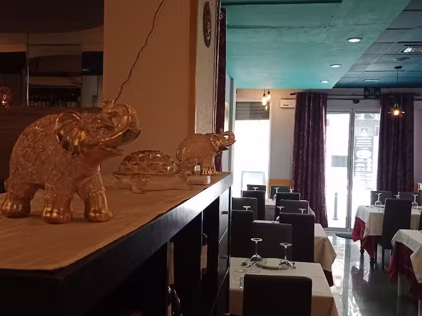 NATRAJ COCINA HINDU RESTAURANTE