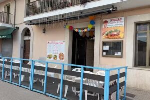 Nawab Pizzer&iacute;a Kebab