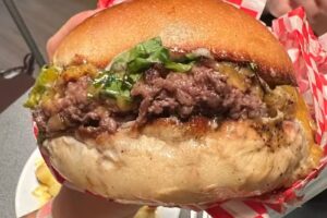 Nieto Burgers Take Away