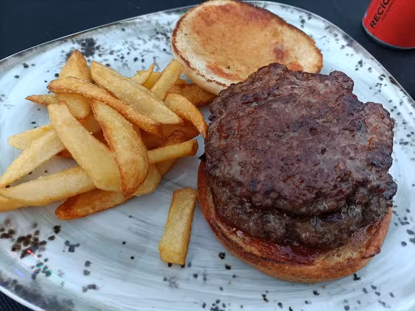 N&ordm;25 &middot;GASTROBAR&middot;