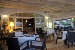 NOU PALMERAS GRILL LOUNGE