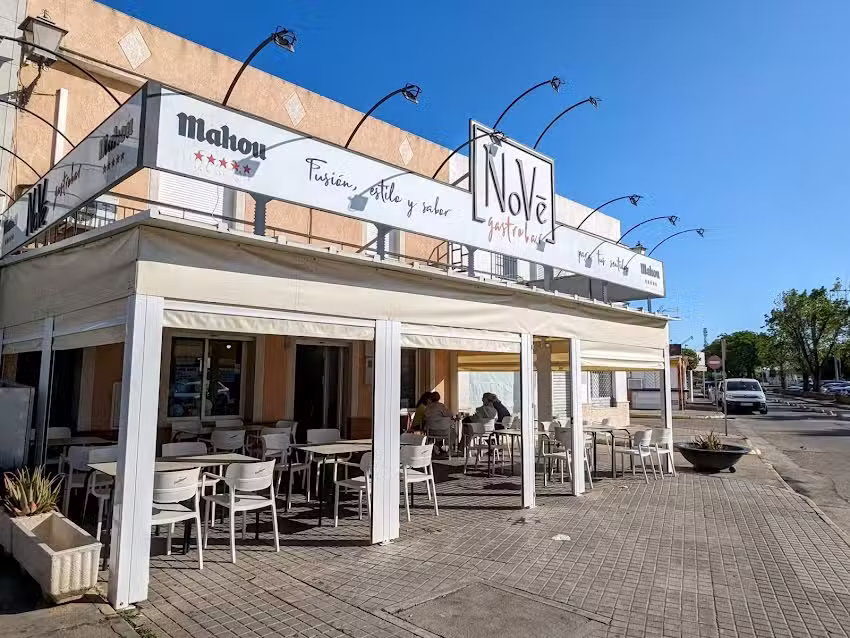 Nov&eacute; Gastrobar