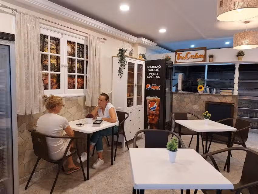 Nuestra casa es Tu casa Bistro