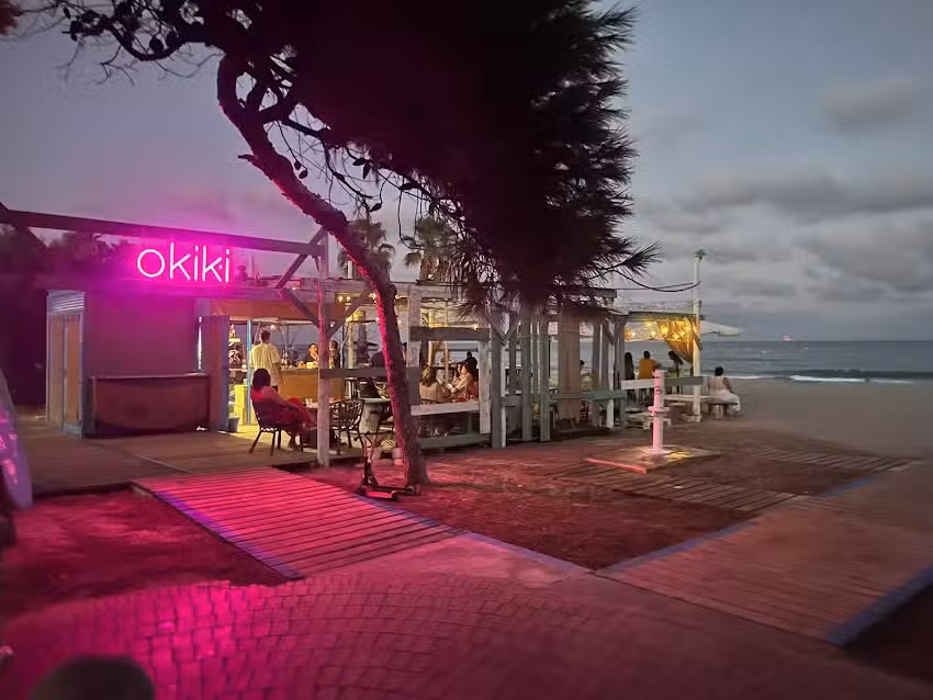 Okiki terraza de playa